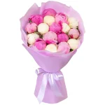 Букет из 17 пионов